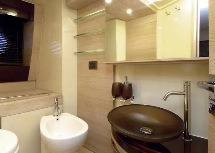 Hotel en barco Azimut